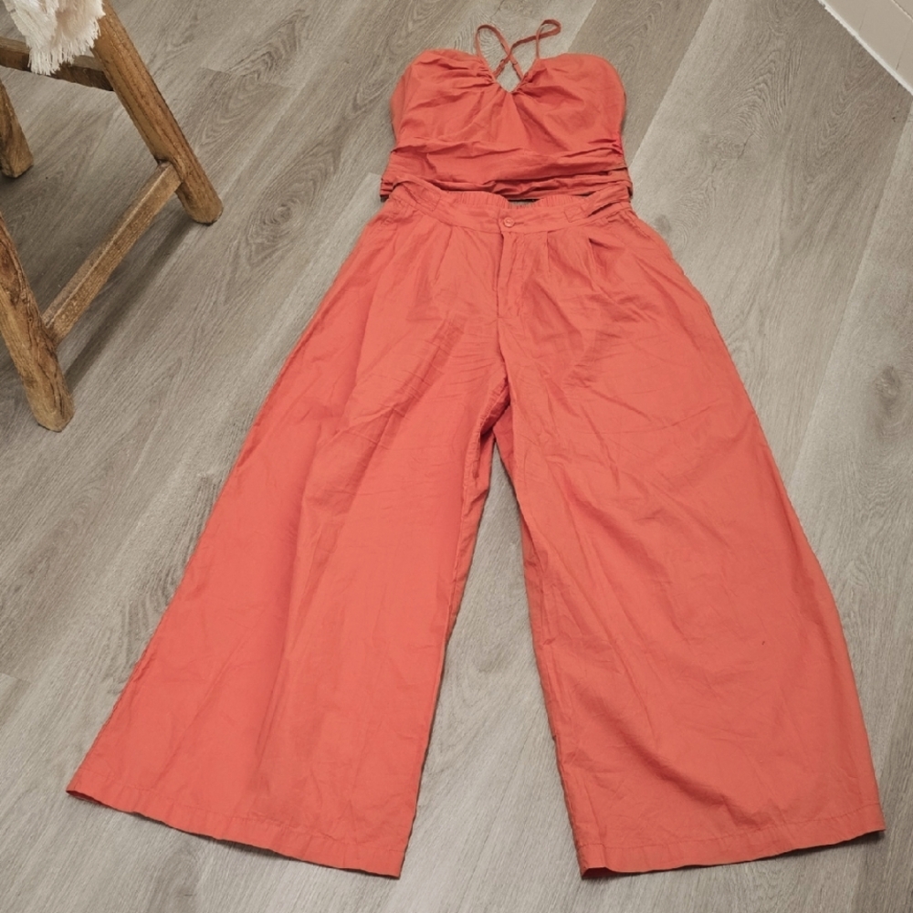Halter & Wide Leg Pant 2pc Set - sz M